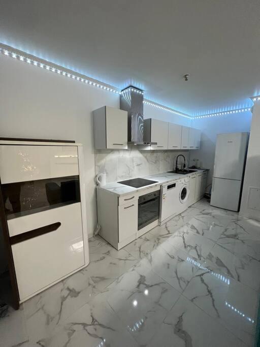 Appartement Luxueux 70M2, 2 Chambres Argenteuil Exterior foto